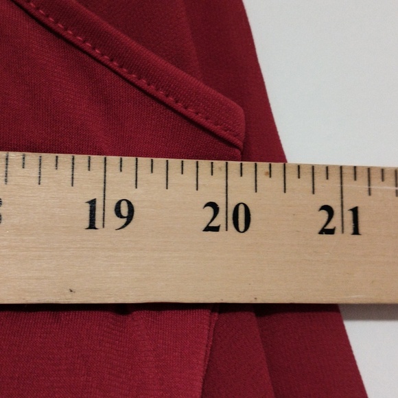 New Elegant Red Wrap Dress / Size 14 - Picture 11 of 12